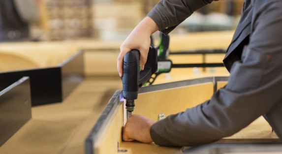 Laboratory Furniture & Solutions